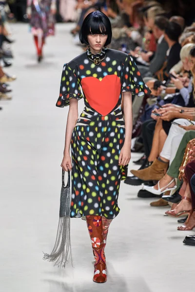 Look 1